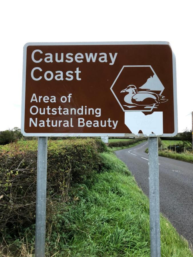 Causeway Coast Apartments Cora Marine Ballycastle Esterno foto